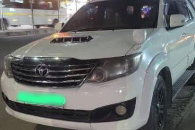 Second-hand 2013 Toyota Fortuner 4x2 Manual for sale in Hyderabad