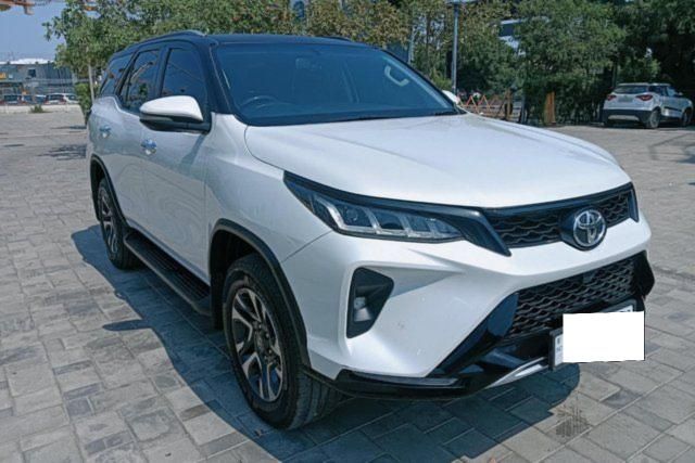 Toyota Fortuner Legender 4x2 एटी Second-hand 2023 Toyota Fortuner Legender 4x2 एटी for sale in Ahmedabad