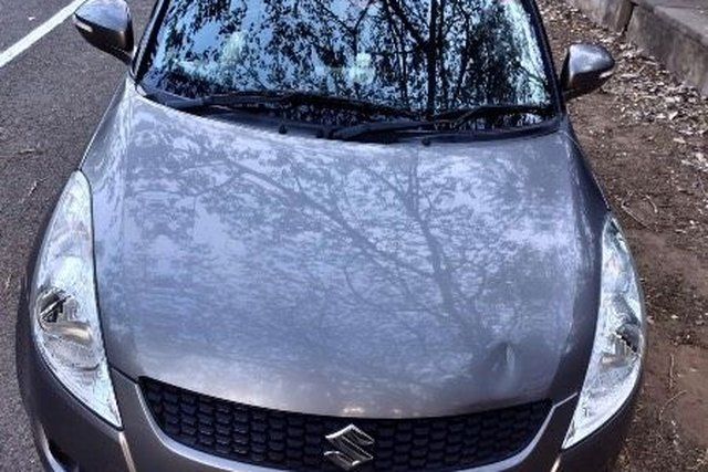 Second-hand 2014 Maruti Suzuki Swift VVT VXI for sale in Hyderabad