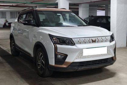 2024 Mahindra XUV400 EV EL Pro DT 394 kWh