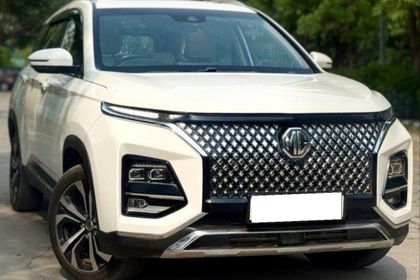 2023 MG Hector Savvy Pro 7Str CVT
