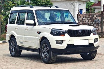 2016 Mahindra Scorpio S6 7 Seater