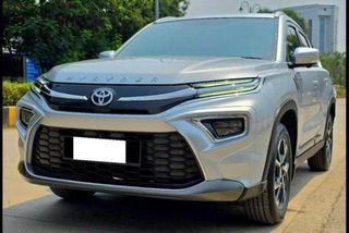 Used V HYBRID