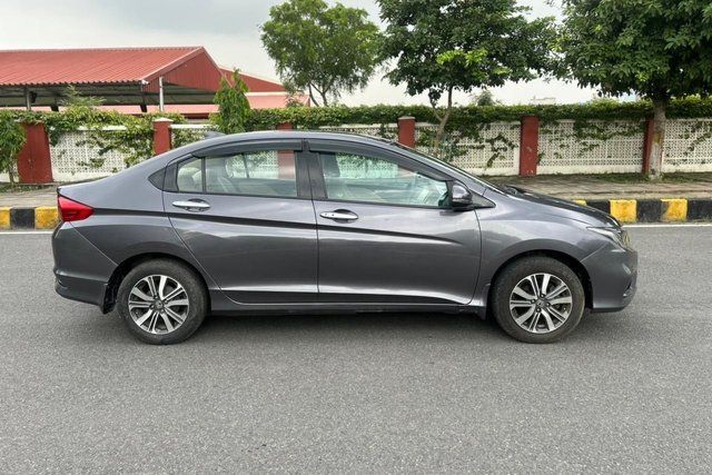 Honda City i VTEC वी Second-hand 2017 Honda City i VTEC वी for sale in New Delhi