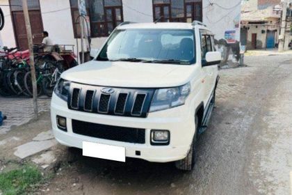2019 Mahindra TUV 300 T10 AMT