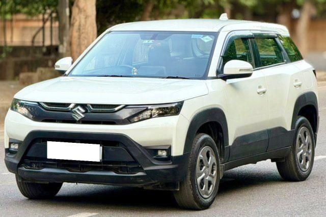 Second-hand 2025 Maruti Suzuki Brezza एलएक्सआई सीएनजी for sale in New Delhi