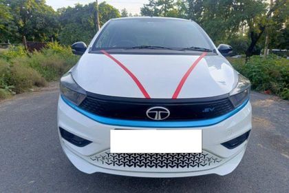 2024 Tata Tiago EV XT MR
