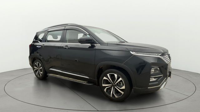MG Hector Plus 1.5 टर्बो Sharp Pro CVT 7 Str बीएस6 Second-hand 2023 MG Hector Plus 1.5 टर्बो Sharp Pro CVT 7 Str बीएस6 for sale in New Delhi