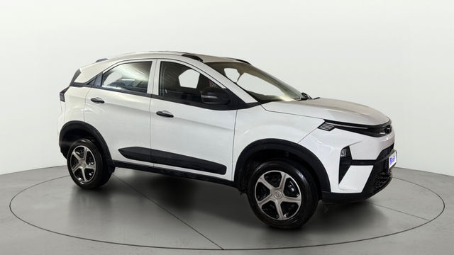 Second-hand 2025 Tata Nexon Pure for sale in Greater Noida