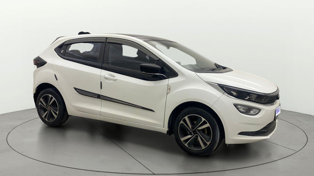 Second-hand 2024 Tata Altroz XZA प्लस एस रेनफोर्स्ड DCT for sale in Hyderabad