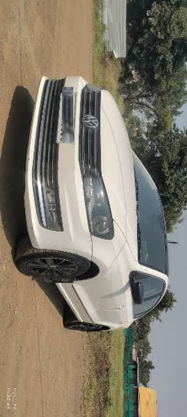 Volkswagen Vento 1.5 TDI Highline AT Second-hand 2016 Volkswagen Vento 1.5 TDI Highline AT for sale in Nashik