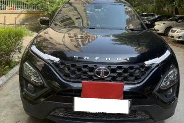 Second-hand 2022 Tata Safari XZA प्लस 6 Str AT Dark Edition बीएस6 for sale in Ghaziabad