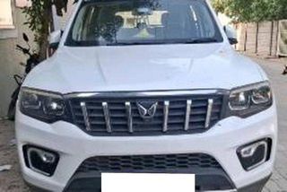 Used Z8L Diesel AT BSVI