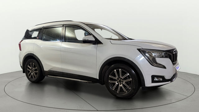 Mahindra XUV700 AX5 7 Str Diesel AT Second-hand 2023 Mahindra XUV700 AX5 7 Str Diesel AT for sale in New Delhi