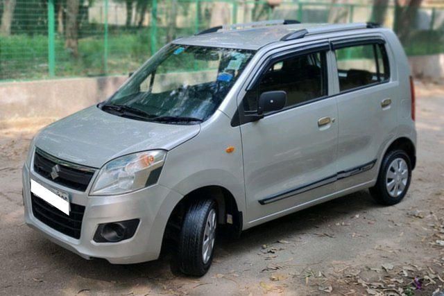 Second-hand 2013 Maruti Suzuki Wagon R LXI BS IV for sale in New Delhi