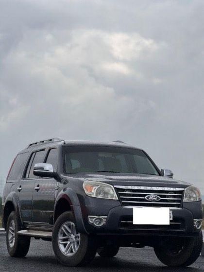 2010 Ford Endeavour 3.0L 4x4 AT