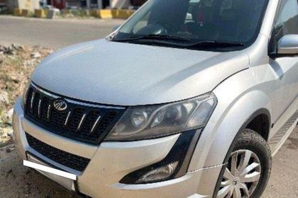 2017 Mahindra XUV500 W6 1.99 mHawk
