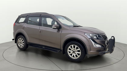 2018 Mahindra XUV500 W10 AWD