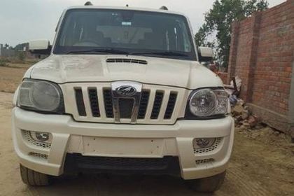 2011 Mahindra Scorpio VLX 4डब्ल्यूडी BSIII