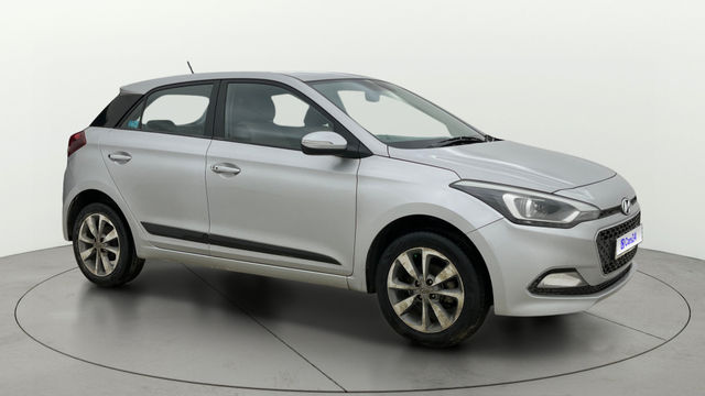 Second-hand 2017 Hyundai i20 1.2 एस्टा ऑप्शन for sale in Bangalore