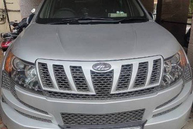 Mahindra XUV500 W6 2WD Second-hand 2014 Mahindra XUV500 W6 2WD for sale in Pune