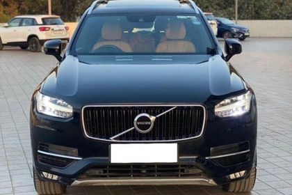 2017 Volvo XC90 D5 R-Design