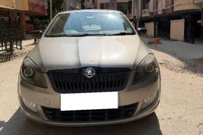 2015 Skoda Rapid 1.5 TDI AT एलिगेंस