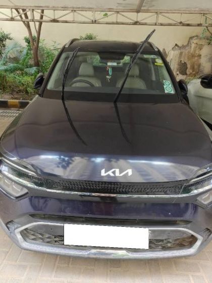 2023 Kia Carens Luxury Plus Diesel iMT