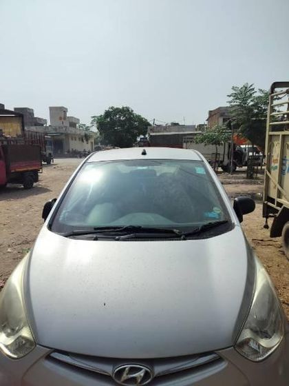 2012 Hyundai EON Magna