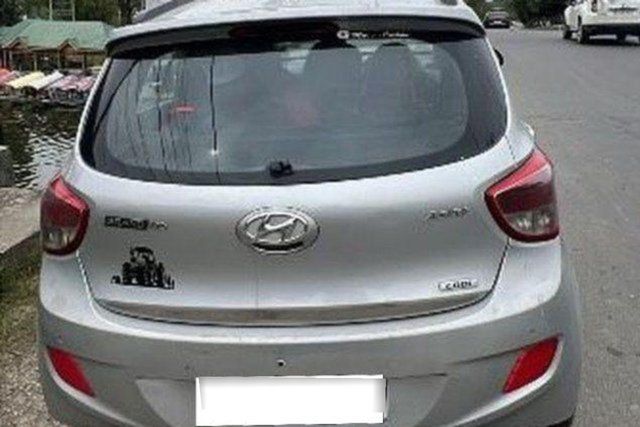 Hyundai Grand i10 एस्टा Second-hand 2016 Hyundai Grand i10 एस्टा for sale in Srinagar