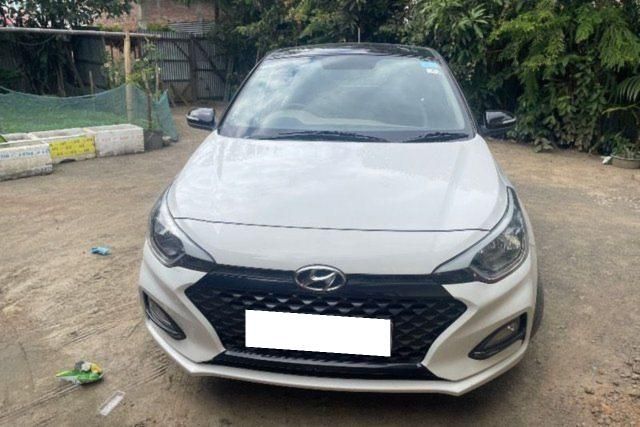 Hyundai i20 1.2 एस्टा Dual Tone Second-hand 2018 Hyundai i20 1.2 एस्टा Dual Tone for sale in Thoubal