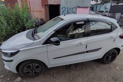2024 Tata Tiago एक्सजेड प्लस