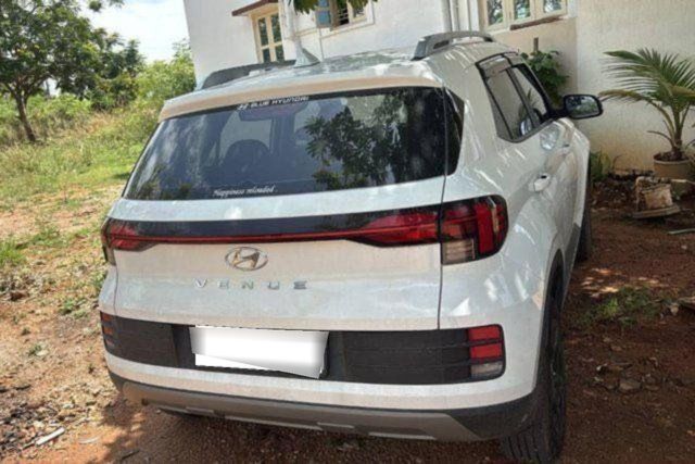 Second-hand 2025 Hyundai Venue एस रेनफोर्स्ड प्लस डीजल for sale in Bangalore