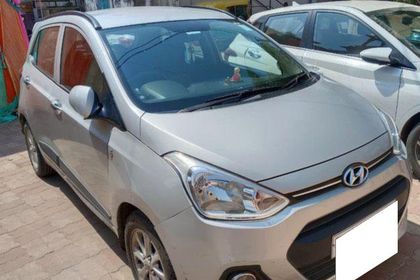 2016 Hyundai Grand i10 AT एस्टा