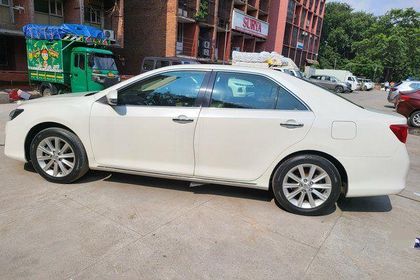 2014 Toyota Camry Hybrid