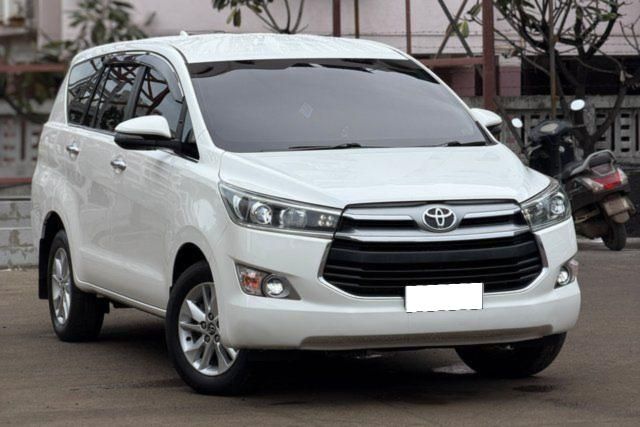 Toyota Innova Crysta 2.4 VX MT BSIV Second-hand 2019 Toyota Innova Crysta 2.4 VX MT BSIV for sale in Nashik