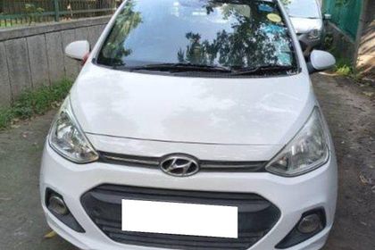 2015 Hyundai Grand i10 एस्टा ऑप्शन