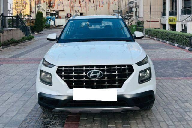 Hyundai Venue एस रेनफोर्स्ड डीजल बीएस4 Second-hand 2020 Hyundai Venue एस रेनफोर्स्ड डीजल बीएस4 for sale in Kharar