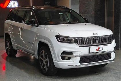 2024 Jeep Meridian Overland 4x4 AT