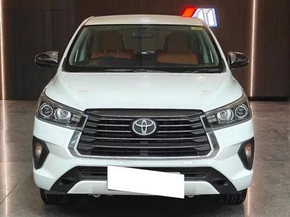 2020 Toyota Innova Crysta 2.4 G MT 8 STR