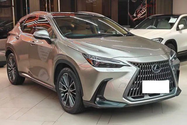 Lexus NX 350h Luxury Second-hand 2023 Lexus NX 350h Luxury for sale in Ahmedabad