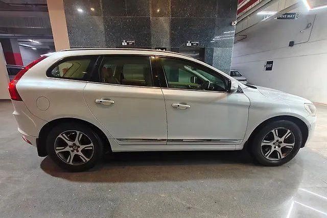 Volvo XC60 D5 Summum Second-hand 2014 Volvo XC60 D5 Summum for sale in Ahmedabad