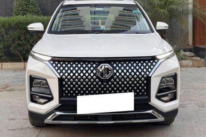 2024 MG Hector Select Pro CVT 2023-2025