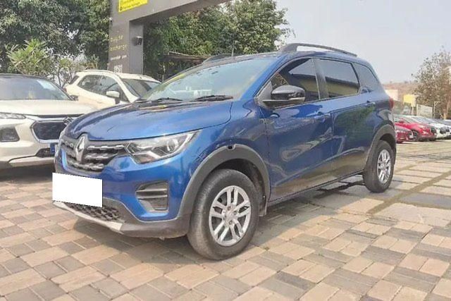 Second-hand 2022 Renault Triber RXT BSVI for sale in Pune