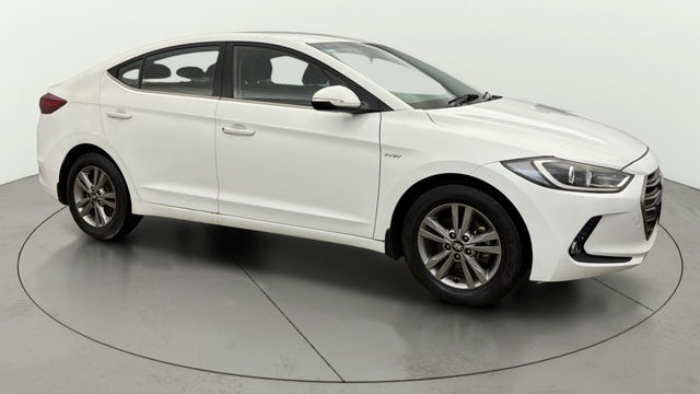Hyundai Elantra 2.0 SX Second-hand 2017 Hyundai Elantra 2.0 SX for sale in Gurgaon