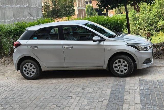 Second-hand 2015 Hyundai i20 मैग्ना 1.2 for sale in Faridabad