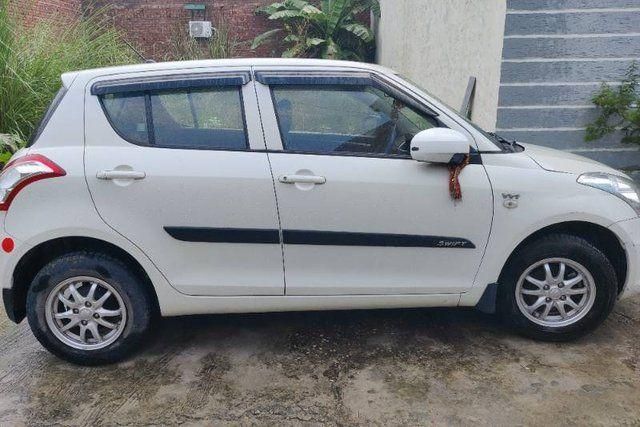 Second-hand 2017 Maruti Suzuki Swift LXI BSIV for sale in Yamuna Nagar