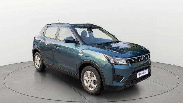 Mahindra XUV300 W6 AMT Sunroof BSVI Second-hand 2022 Mahindra XUV300 W6 AMT Sunroof BSVI for sale in Vadodara