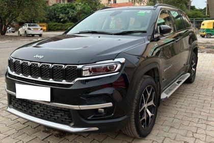 2025 Jeep Meridian Longitude Plus 4x2 AT
