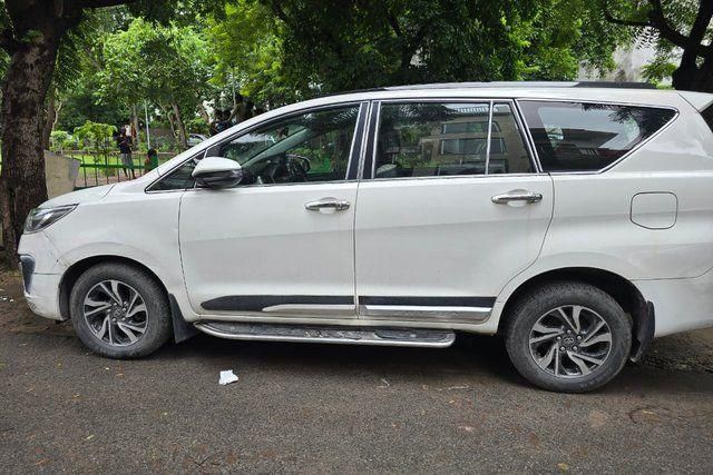 Toyota Innova Crysta 2.7 GX 7 STR AT Second-hand 2021 Toyota Innova Crysta 2.7 GX 7 STR AT for sale in New Delhi